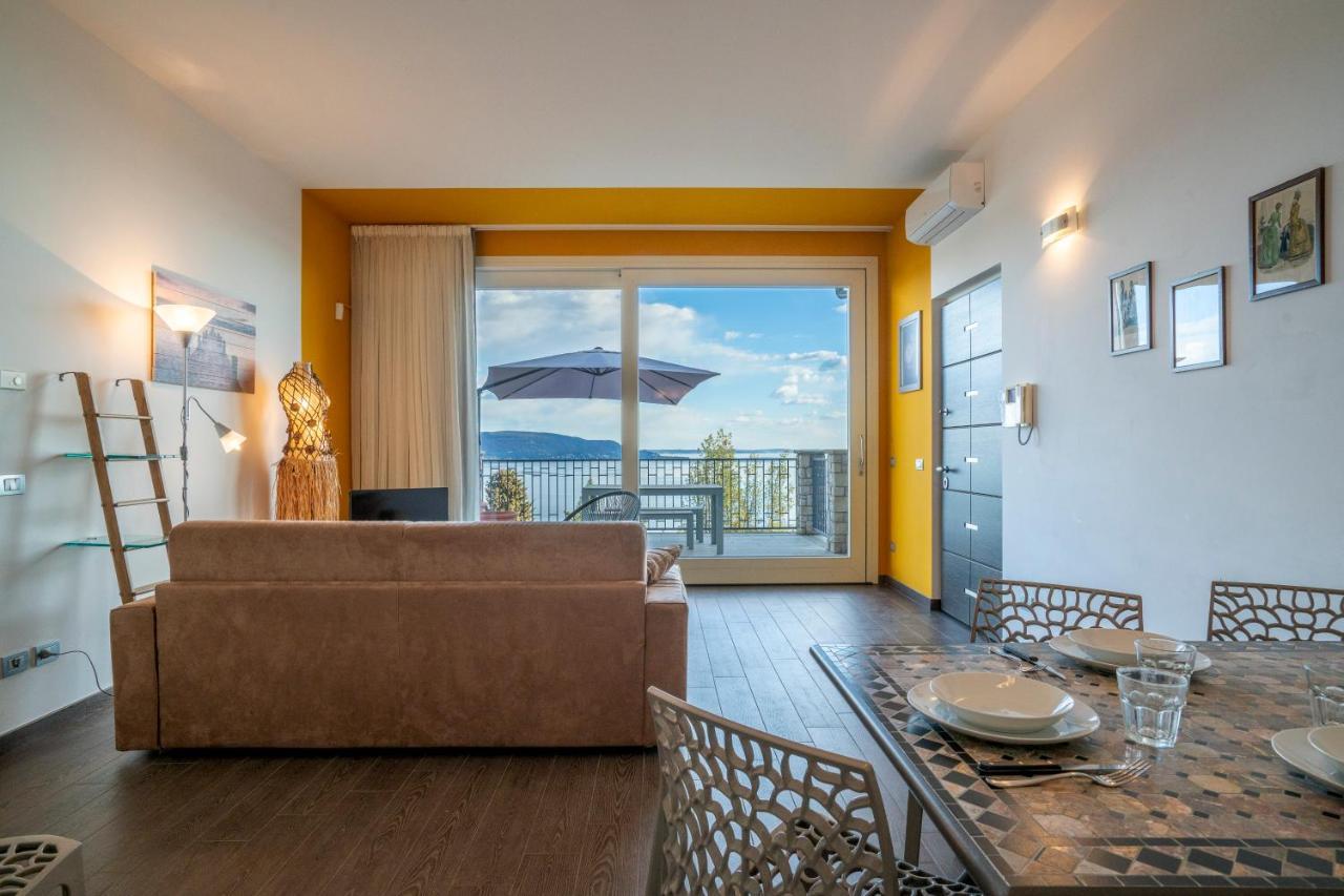 Residence Virgilio Toscolano Maderno Buitenkant foto