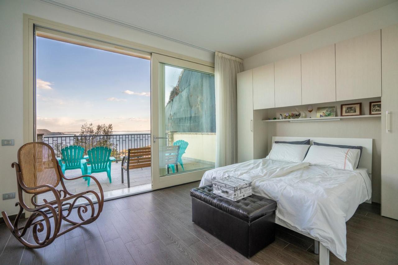 Residence Virgilio Toscolano Maderno Buitenkant foto